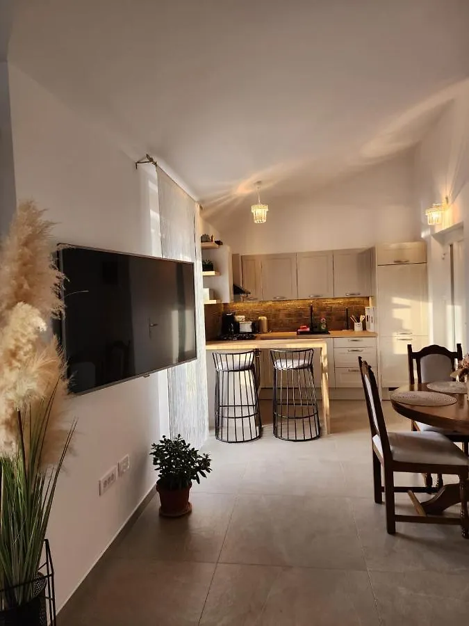 Apartments Mary Novigrad  Croatia