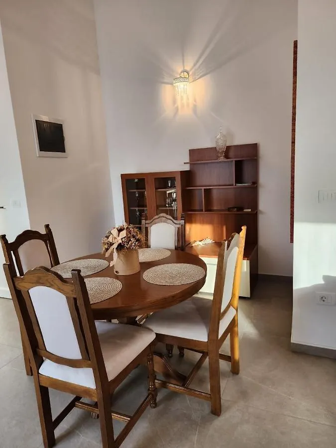 Apartments Mary Novigrad  0*, Novigrad (Istria)
