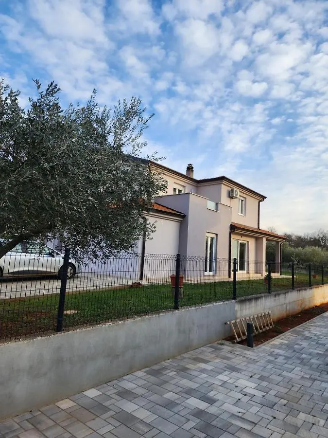 Apartments Mary Novigrad   Novigrad (Istria)